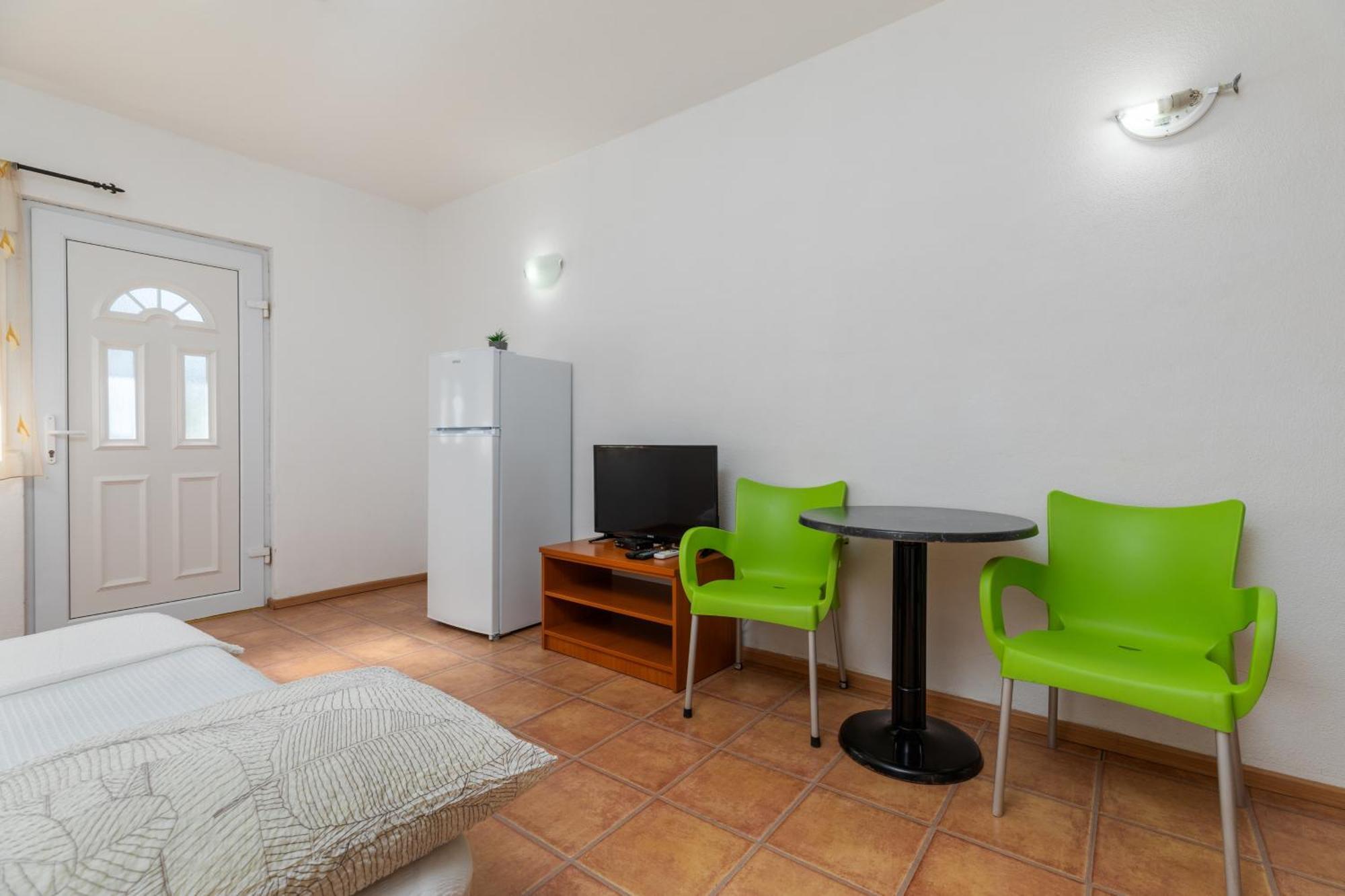 Apartments With A Parking Space Podaca, Makarska - 6050 Exterior photo