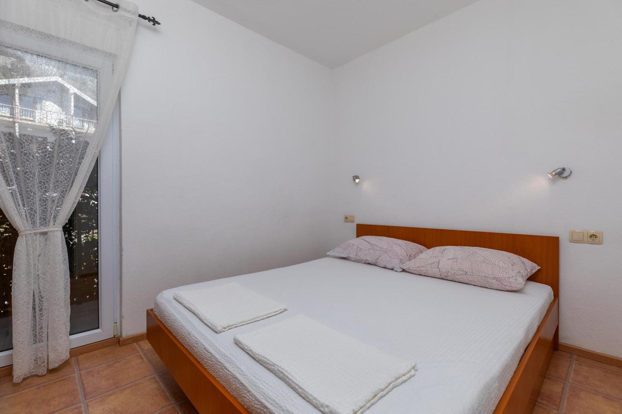 Apartments With A Parking Space Podaca, Makarska - 6050 Exterior photo